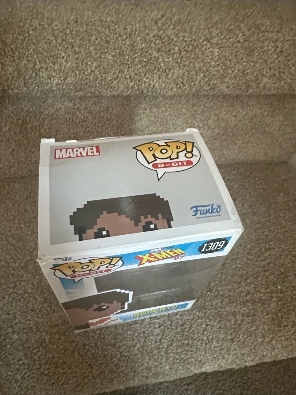 Funko 8-Bit Roberto Vinyl Figure - Brown, Yellow, Orange, White, Black